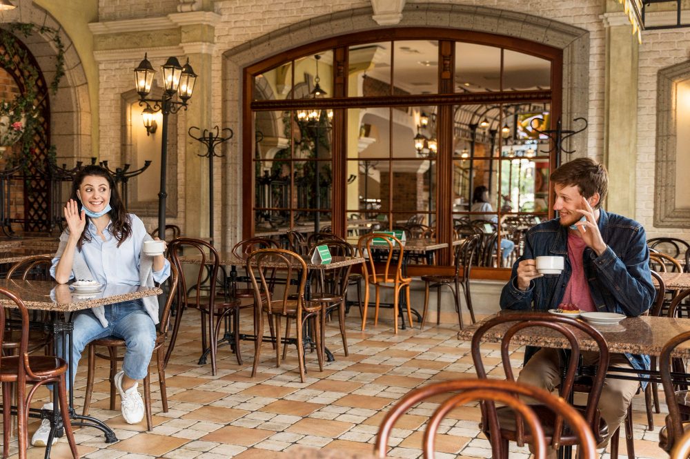 European Cafés vs. American Coffee Shops