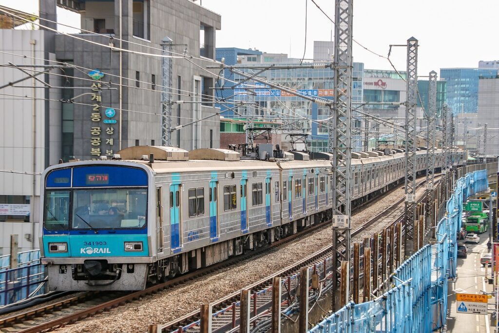 Seoul Train