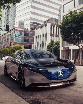 Mercedes EQS