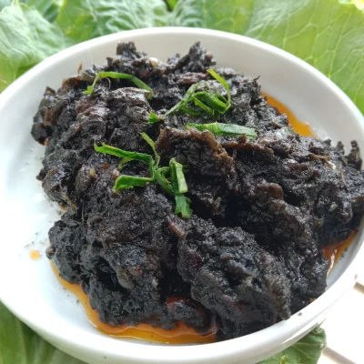 Tungrymbai chutney