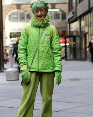 Who Is the Green Lady of Brooklyn Who Is the Green Lady of Brooklyn