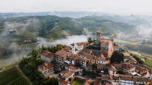Castiglione Falletto, Piemonte, Italy Castiglione Falletto, Piemonte, Italy